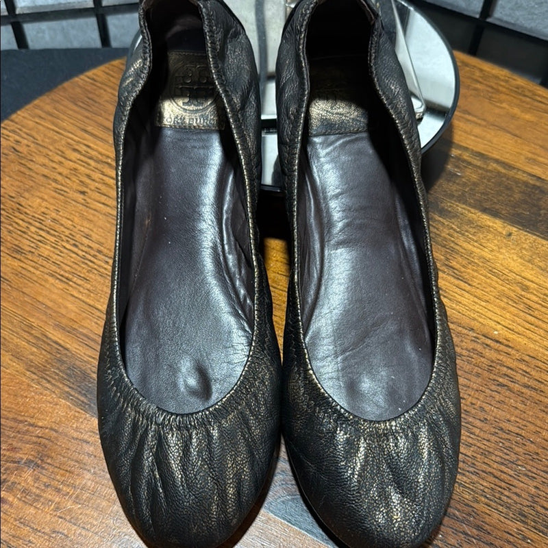 Tory Burch Bronze/Black Leather Flats
