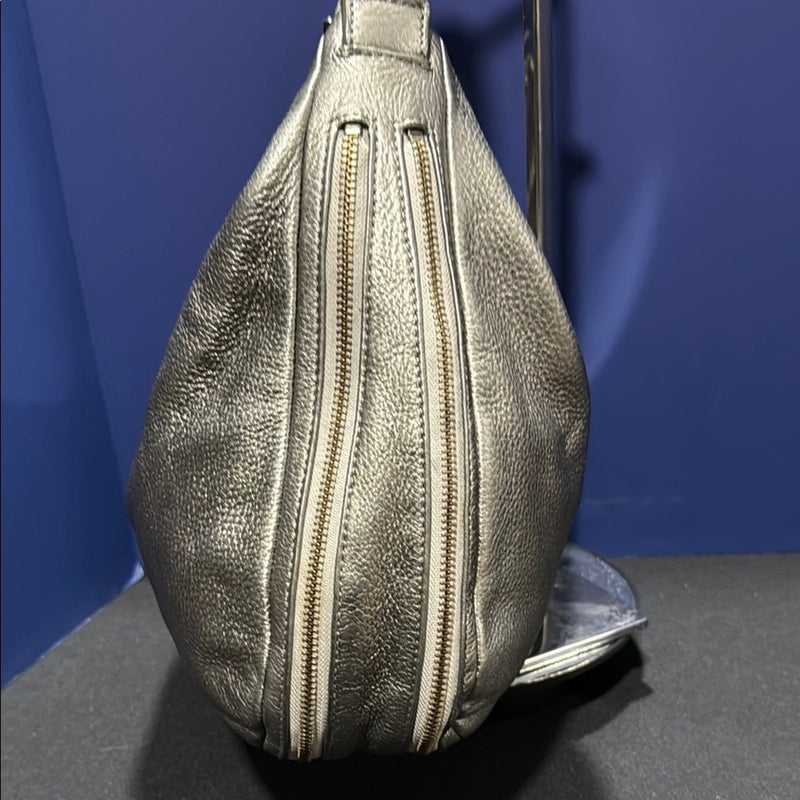 Tory Burch Metallic Gray Pebbled Leather Hobo Shoulder Bag