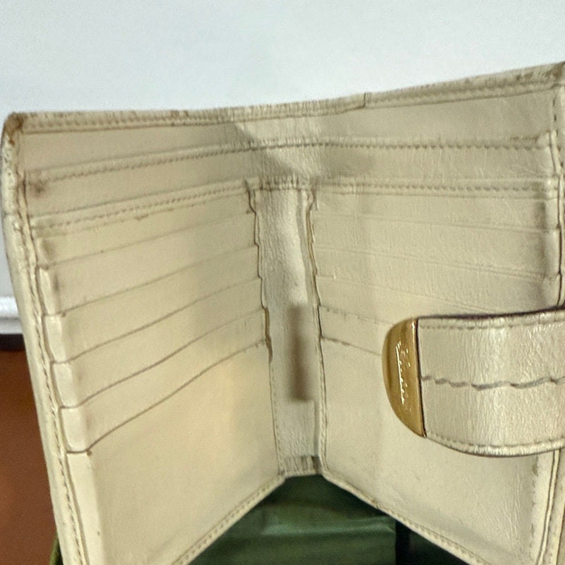 Gucci SSima Leather Bifold
Wallet Off-white