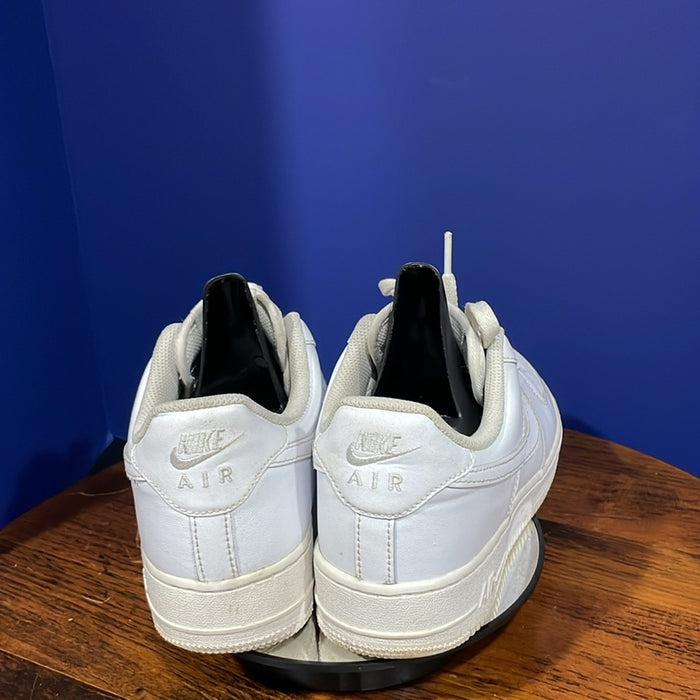 Nike White Air Force 1