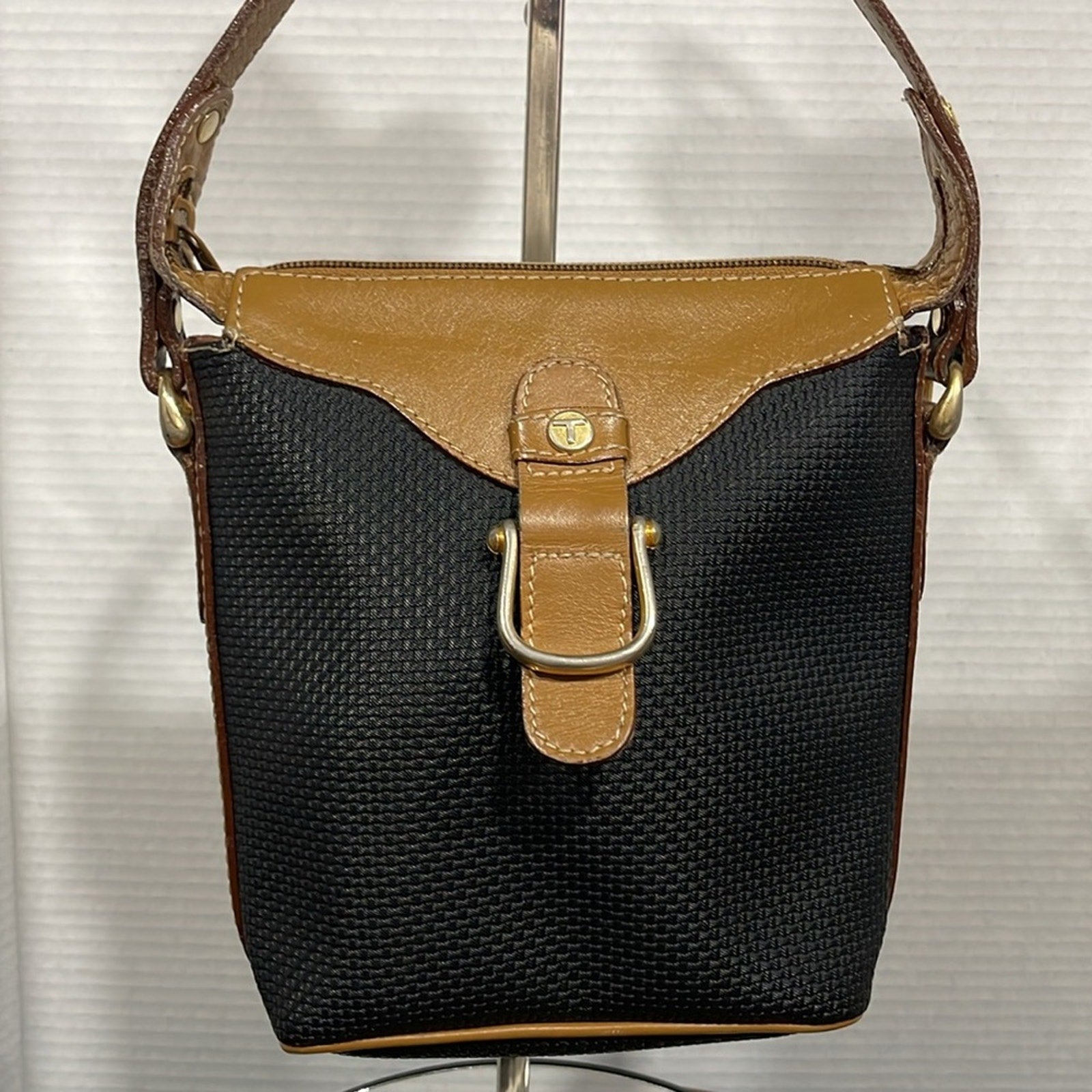 Vtg  black Toledano pvc leather 3 compartments shoulder bag crossbody bag