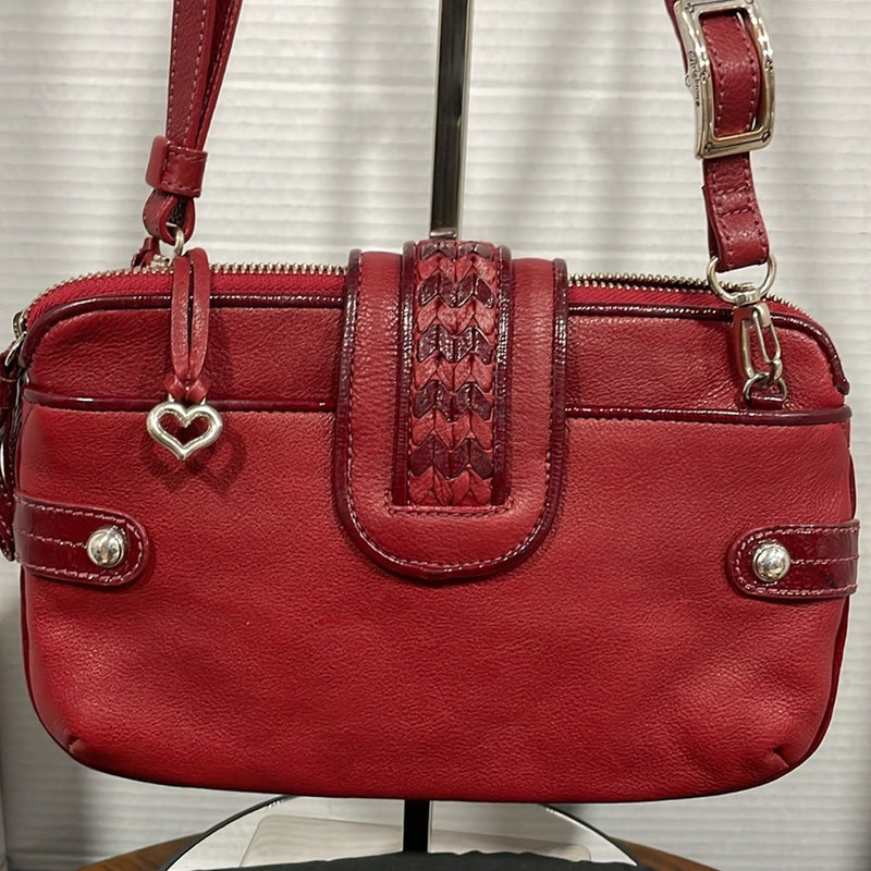 Brighton Crossbody Pebble Leather Purse Silver Accent Buckle and dust bag
