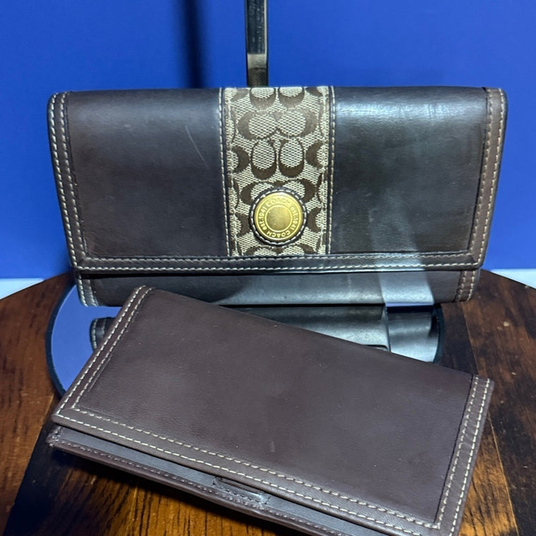Coach B Leather Legacy Hampton SignatureI C Trifold Wallet & Checkbook Holder