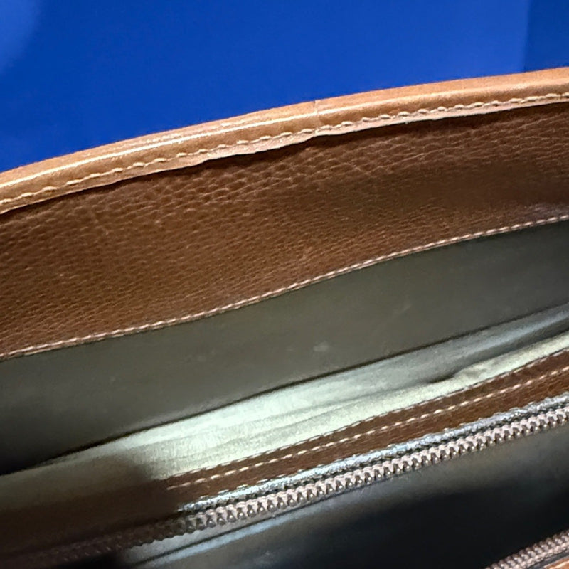 MARK CROSS LEATHER BRIEFCASE
W/ Shoulder Strap