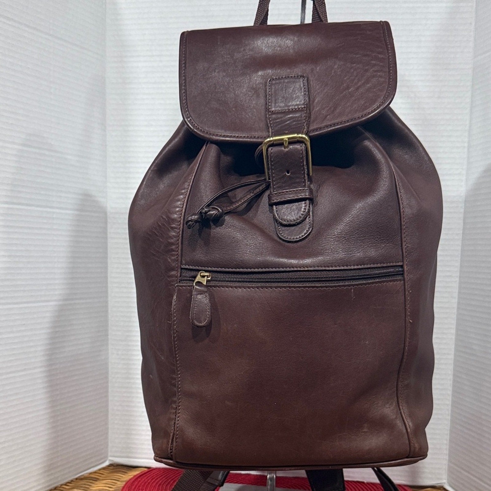 coach drawsrtring backpack Coach Unisex Dark Brown Leather Drawstring Backpack with Buckle – Ethel Lee Vintage & Art-ELVA
