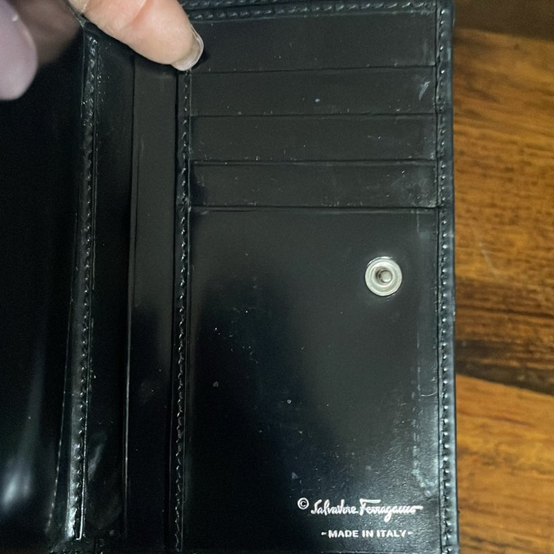 Salvatore Ferragamo Bifold Wallet Gancini Black