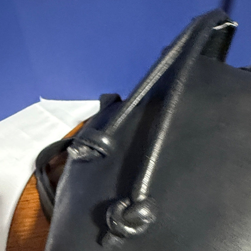 SAMSOE Black Leather Shoulder Bag