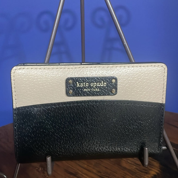 Kate Spade Jeanne Bifold Wallet w/ dustbag