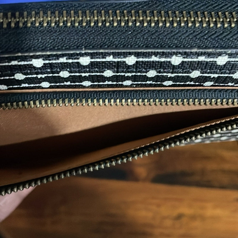 FOSSIL Logan RFID Zip Around Clutch Black Stripe Buy bags