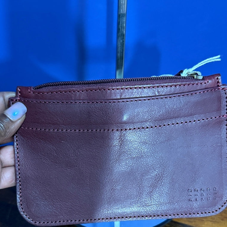 MOORE & GILES SMALL LEATHER ENVELOPE NWT