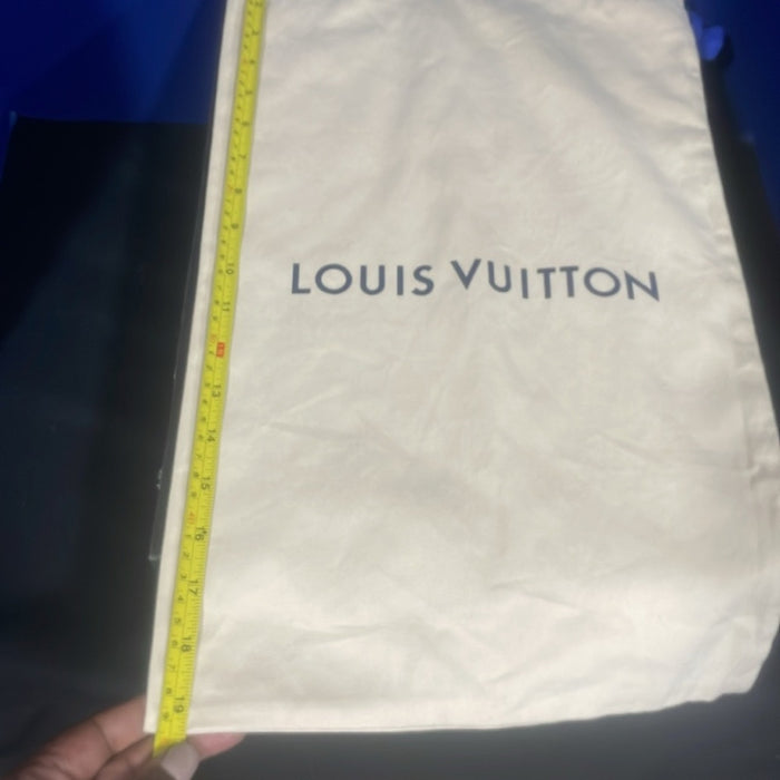 Louis Vuitton med size dustbag