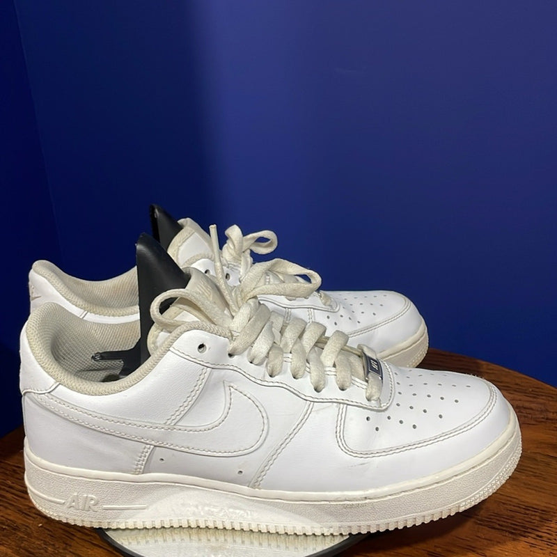 Nike White Air Force 1