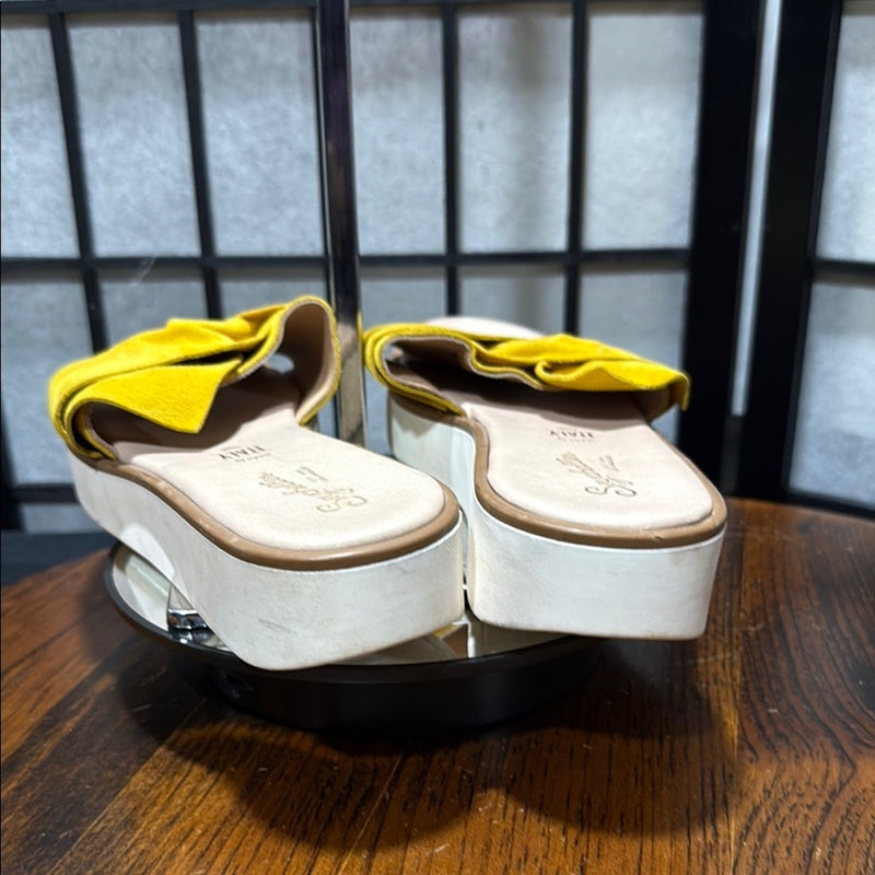 SEYCHELLES
Coast Knotted Slide Sandal In Yellow Suede