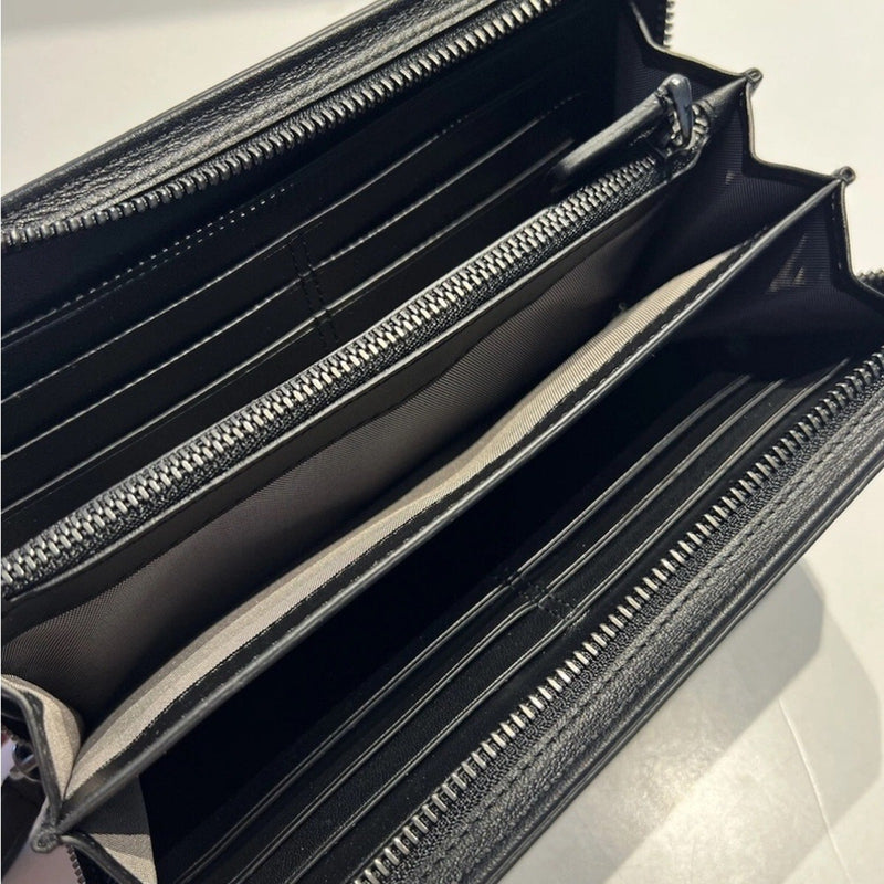Tumi Black Leather Large Zip Wallet Organizer