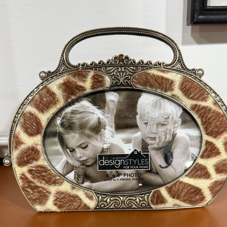 Design Styles Faux Fur Handbag Shaped Picture Frame Photo 1/8