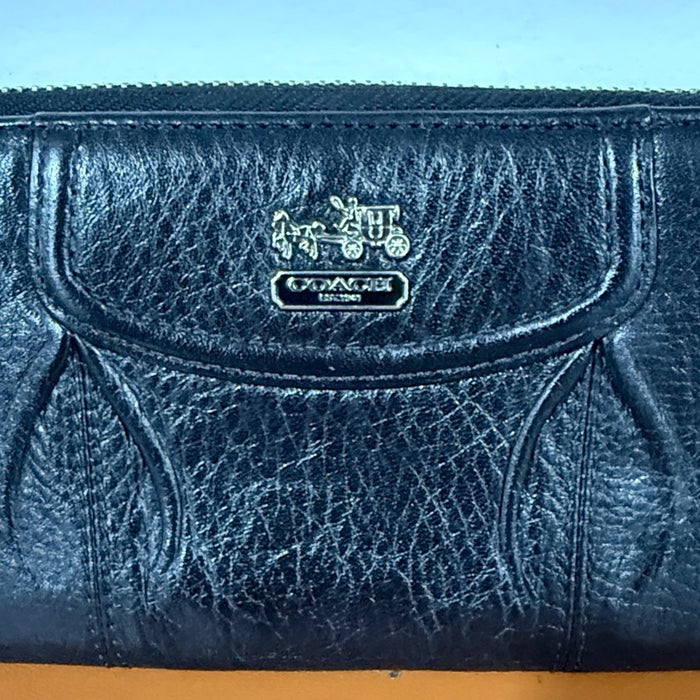 COACH Madison Leather Accordian Zip Around Wallet 46601 SV/BLA