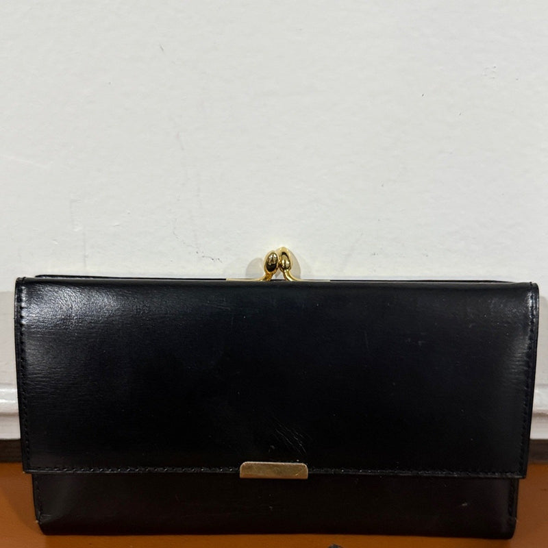 Chic Black Leather Wallet