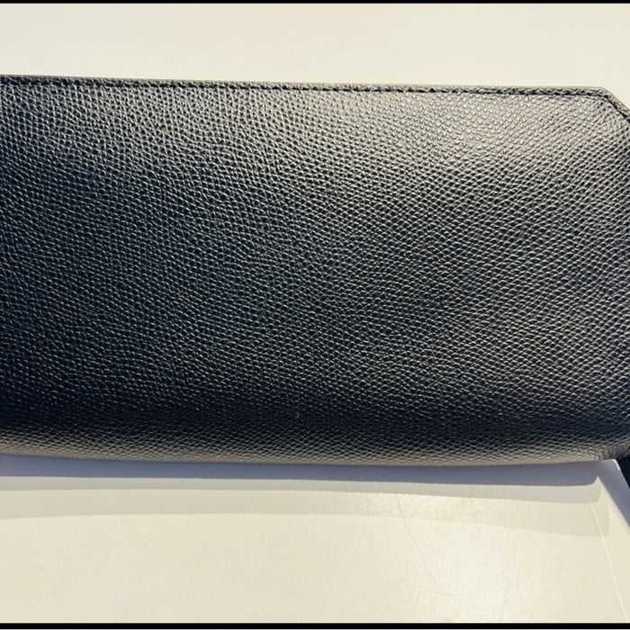 Tumi Black Leather Large Zip Wallet Organizer
