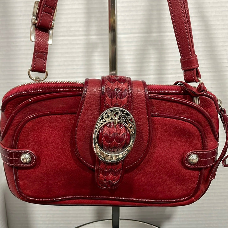 Brighton Crossbody Pebble Leather Purse Silver Accent Buckle and dust bag
