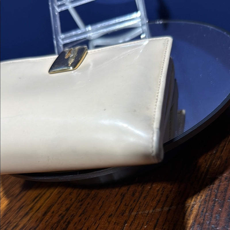 Gucci Bifold Enamel Leather Double Sided Wallet