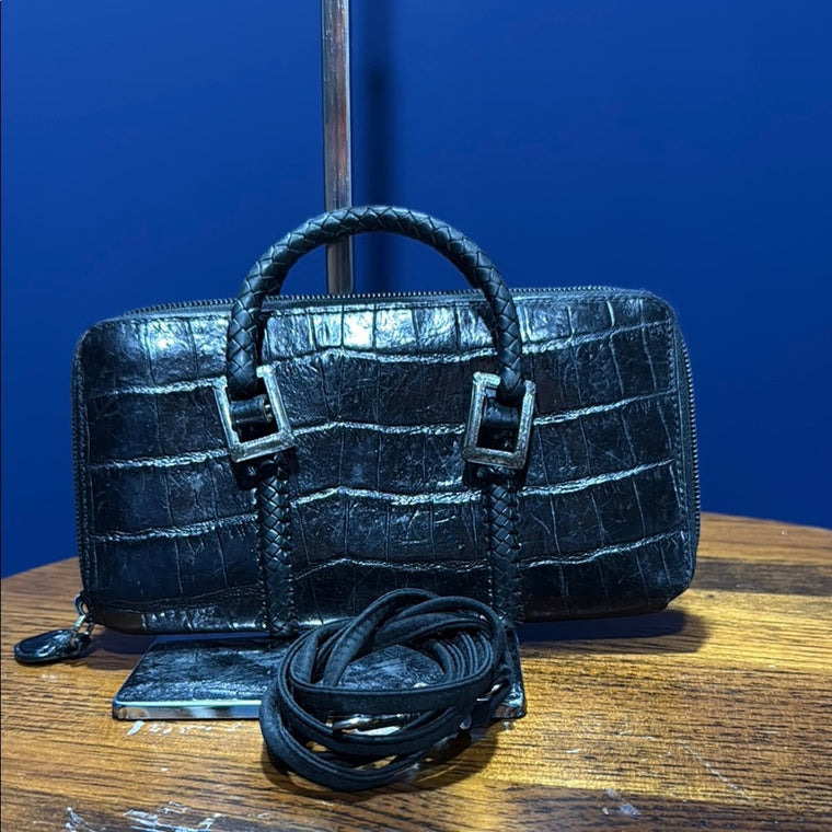 BRIGHTON Gladiola Croc Embossed Leather Wallet Crossbody Organizer