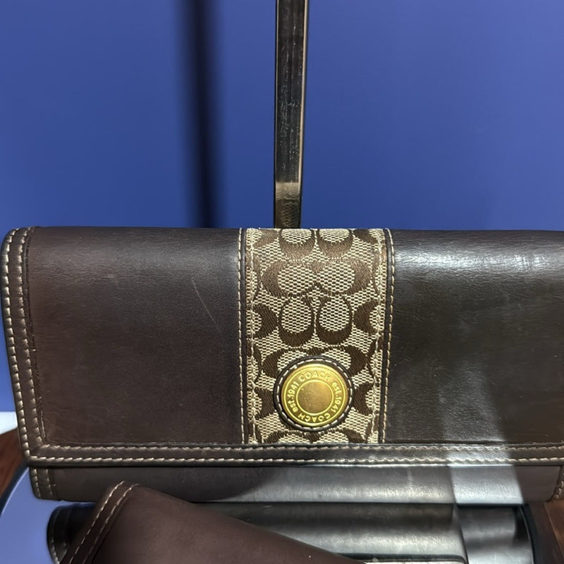 Coach B Leather Legacy Hampton SignatureI C Trifold Wallet & Checkbook Holder