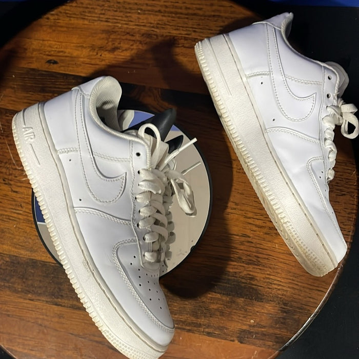 Nike White Air Force 1