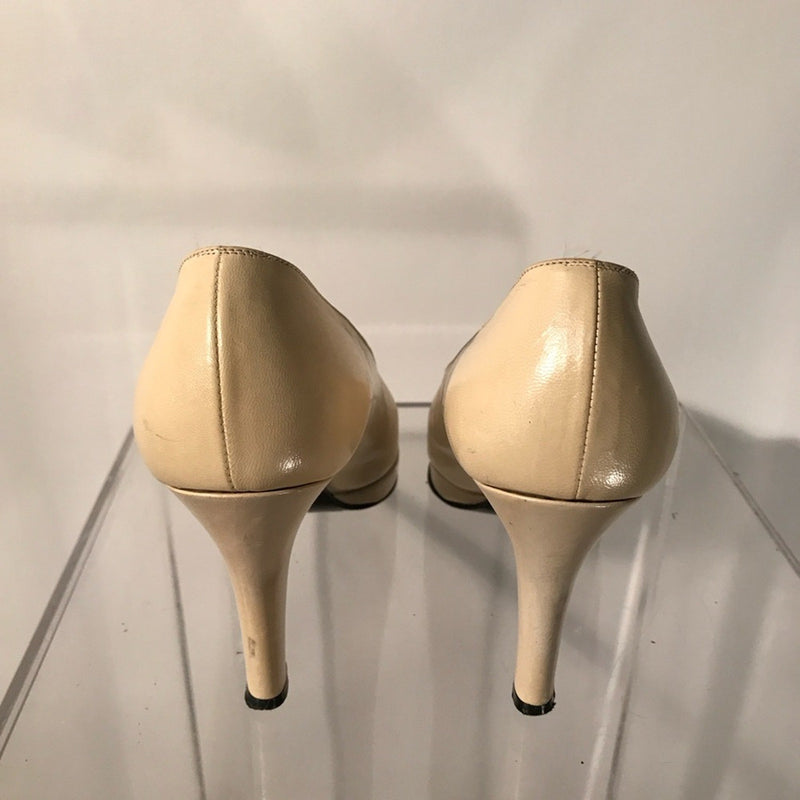 Yves Saint Laurent Pumps