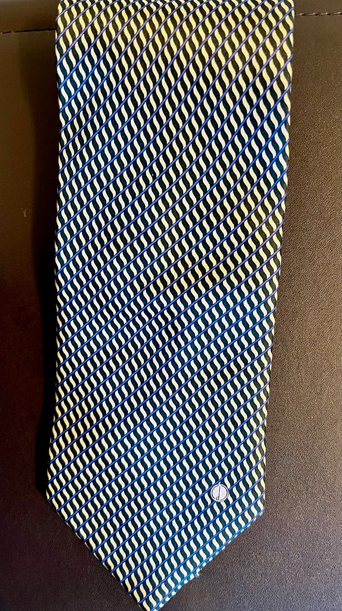 Alfred  Dunhill ties silk navy blue and gold necktie