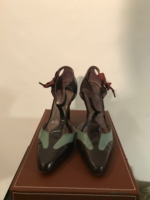 BCBGMaxAzria Teal/Turquoise and Burgundy Woman's Shoe size 7.5