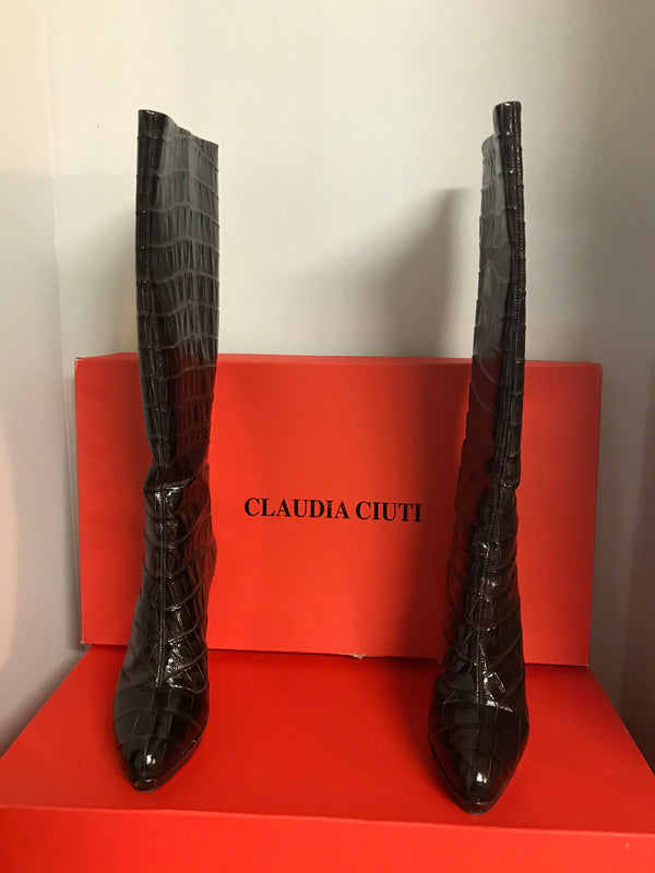 Claudia  Ciuti Giselle  Mud Gator Platform Boot Size 8