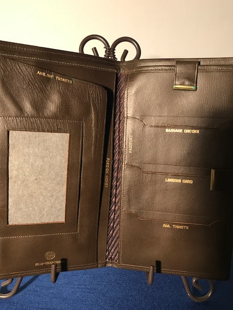 Vintage Olive Green Traveler Wallet
