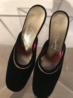 Oomphies Black Velvet Slides