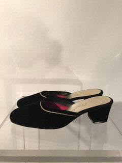 Oomphies Black Velvet Slides