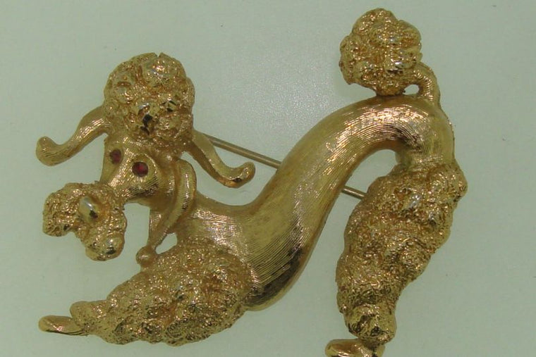 Vintage 1960-70’S Monet Brushed Gold Curly Poodle Pin