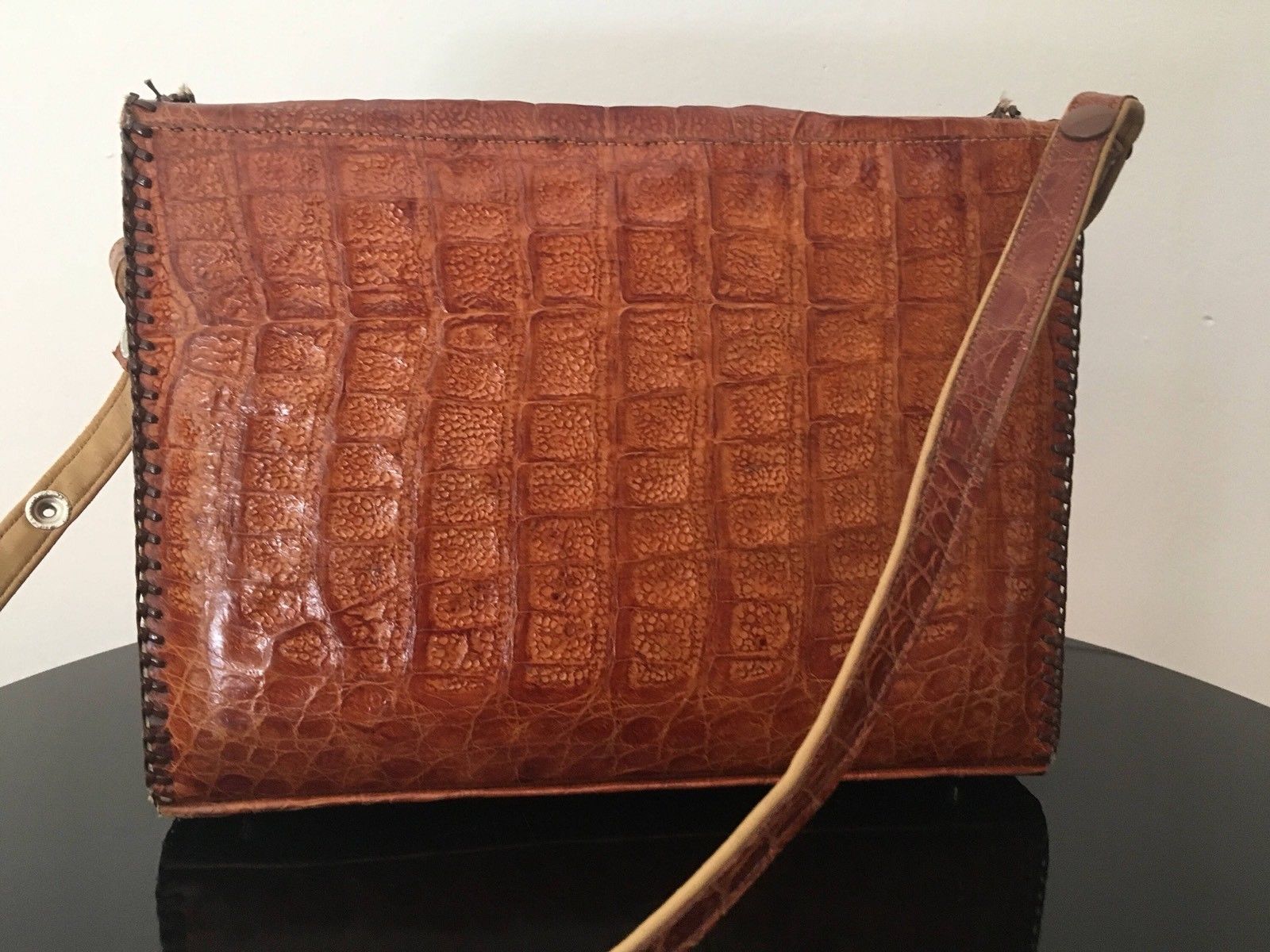 Vintage alligator clutch purse online