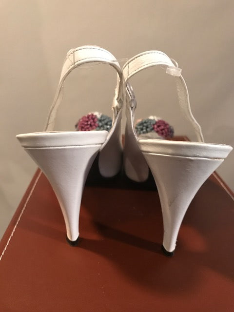 Vintage Stuart Weitzman for Martinque ® white Pumps