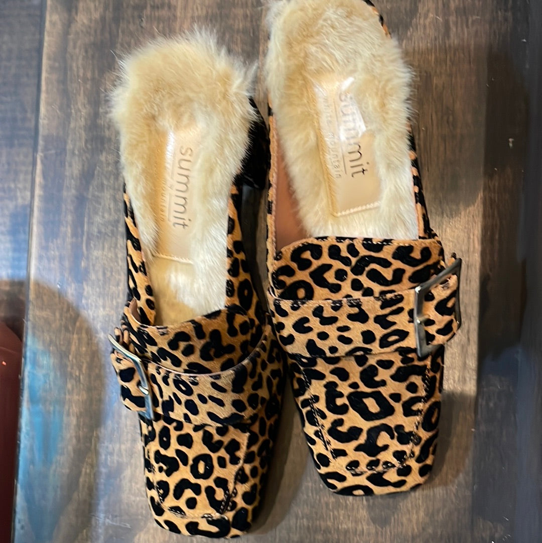 Summit by White Mountain Leopard Print Mules