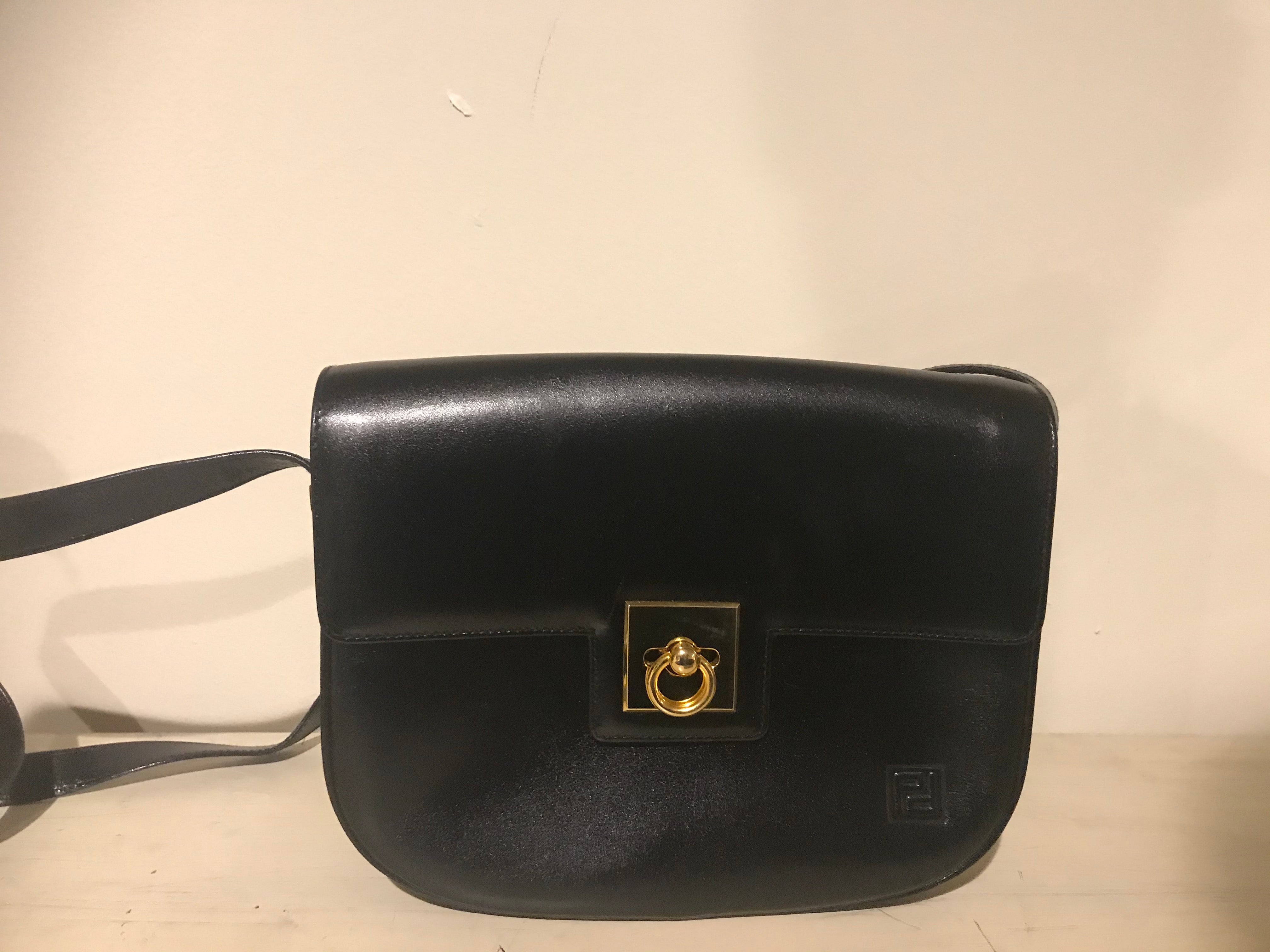 Peruzzi Made in Italy Leather Crossbody Bag