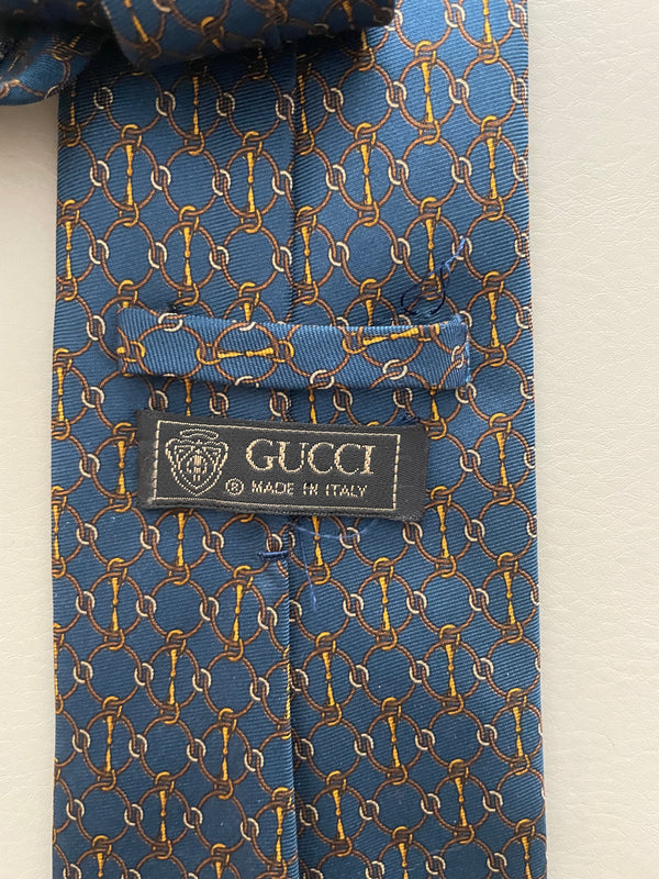 Gucci 100% Silk Luxury Necktie Italy Navy Blue, Red & Gold Chain