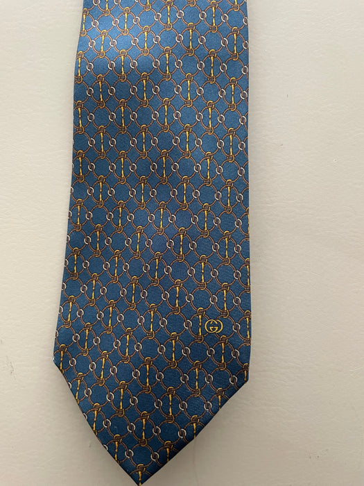 Gucci 100% Silk Luxury Necktie Italy Navy Blue, Red & Gold Chain