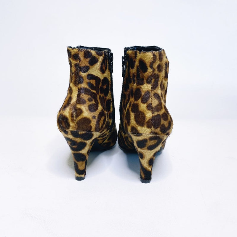 International Concepts Leopard Heels