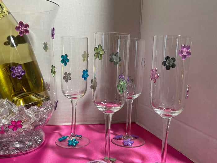 Beautiful handmade glassware set by Simone'