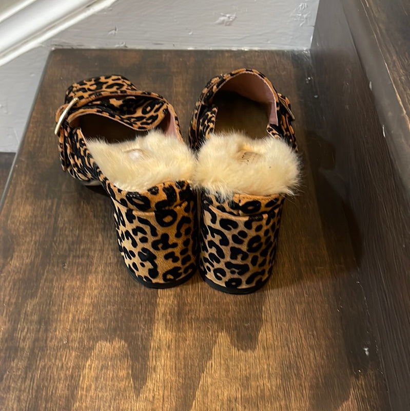 Summit by White Mountain Leopard Print Mules