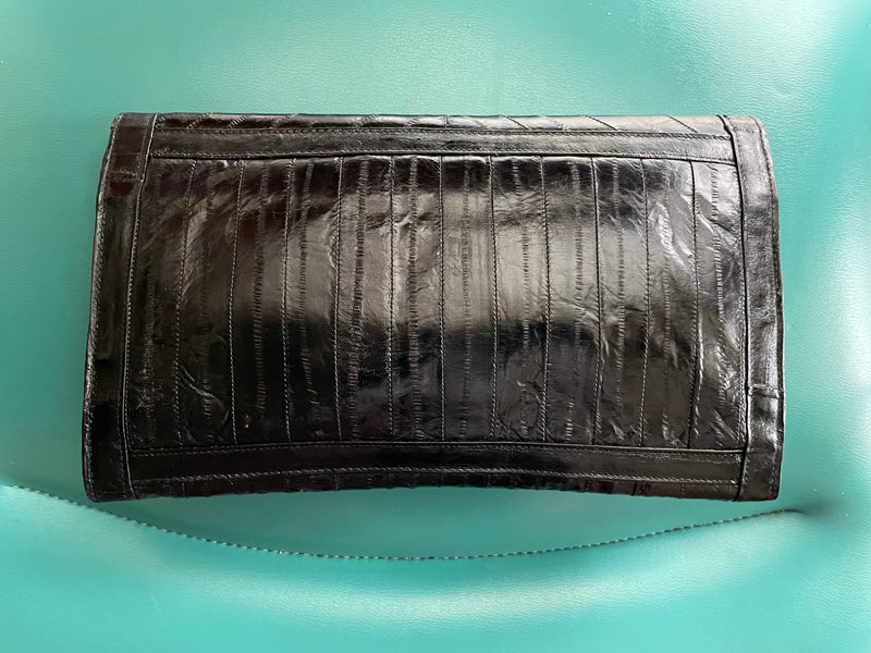 Eel skin black shoulder bag. Vintage eel skin leather clutch. 1980-th shoulder bag