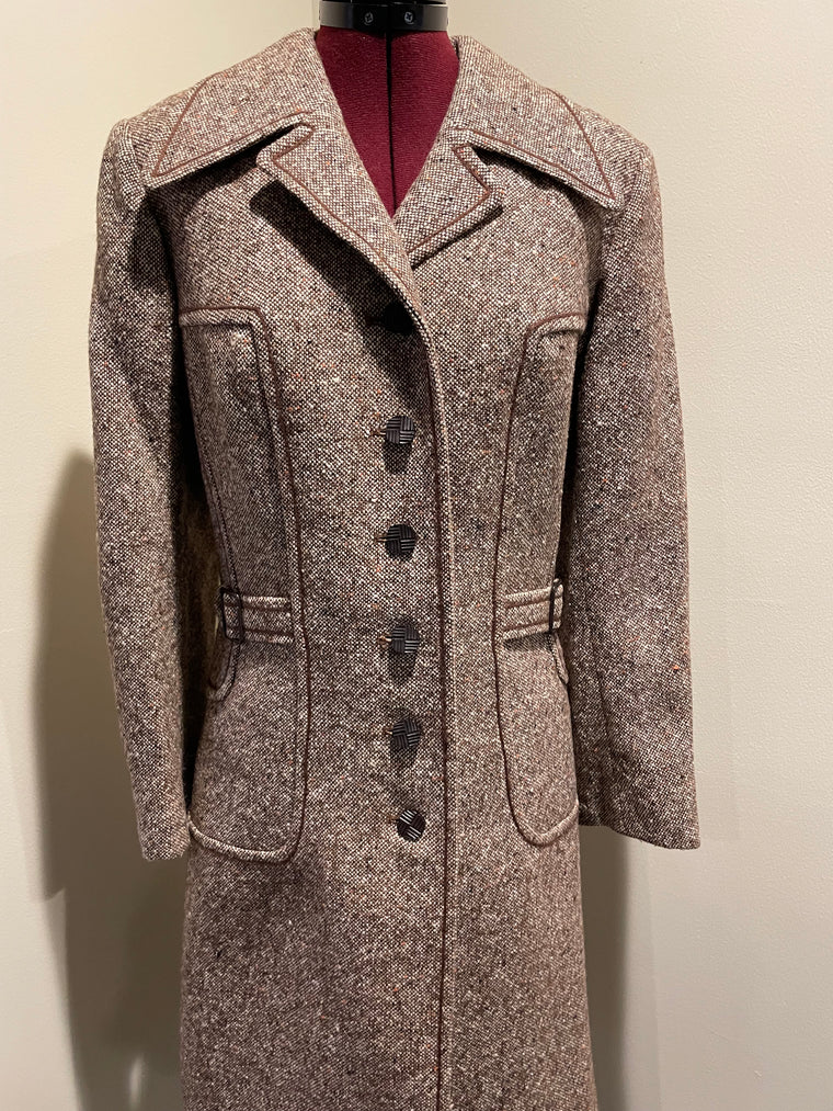 1960's Vintage It's a dream It's a Harella Vintage coat made in England