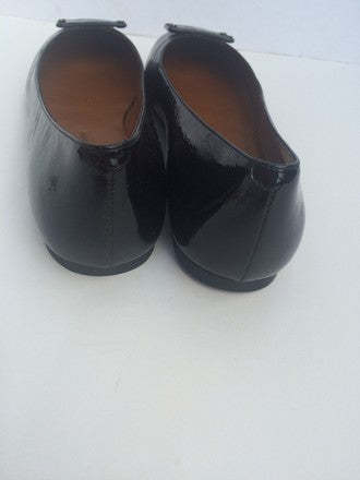 Marc by Marc Jacobs  Black Flats